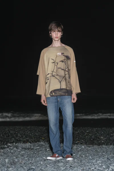 Look 12